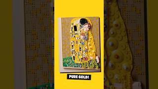 Lego đã tái tạo tác phẩm “The Kiss” của Klimt bằng 4.000 mảnh ghép nghệ thuật.